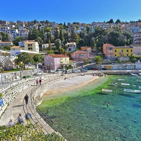 Fuer 5 Personen Ca 47 Qm In Rabac, Istrien Bucht Von Rabac